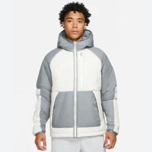 Nike therma fit legacy water-repellent hooded jacket puffer coat NWT XL